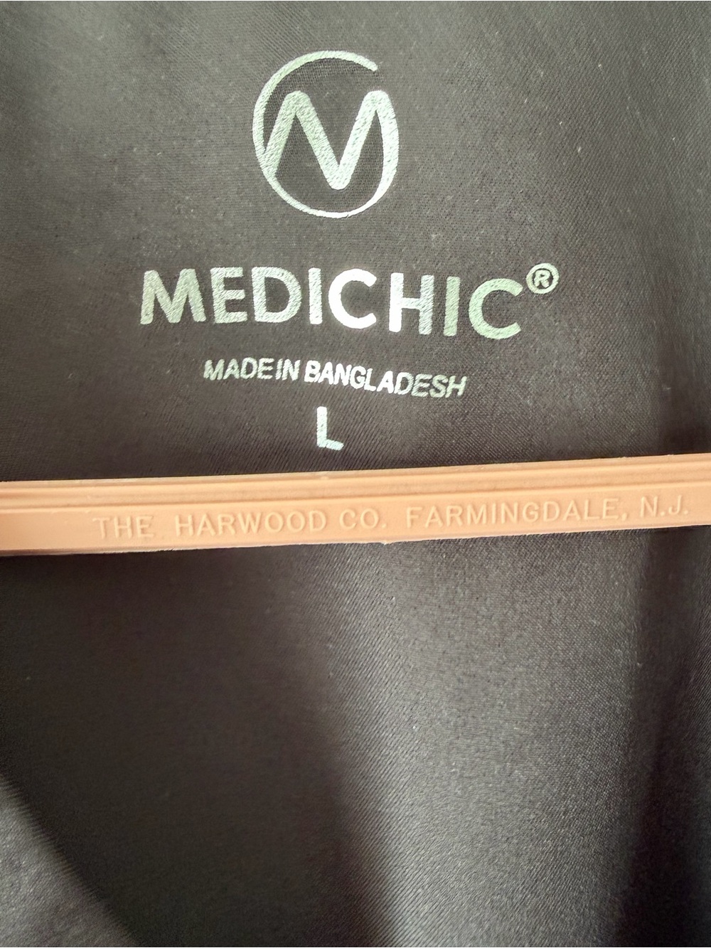 New without tags! Medichic black scrubs! Top is a large, jogger bottoms are M - Picture 4 of 5